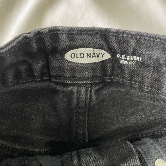 High-Waisted O.G. Cuffed Black Jean Shorts for Women -- 3-inch inseam - Picture 4 of 6